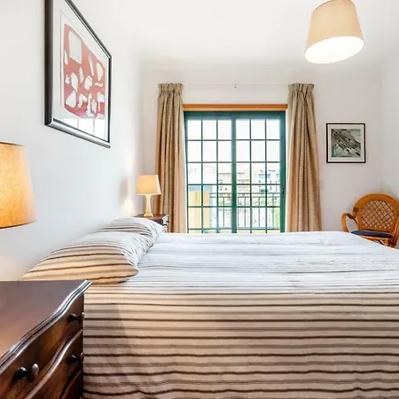 아파트 Parque Ria Formosa, 오양